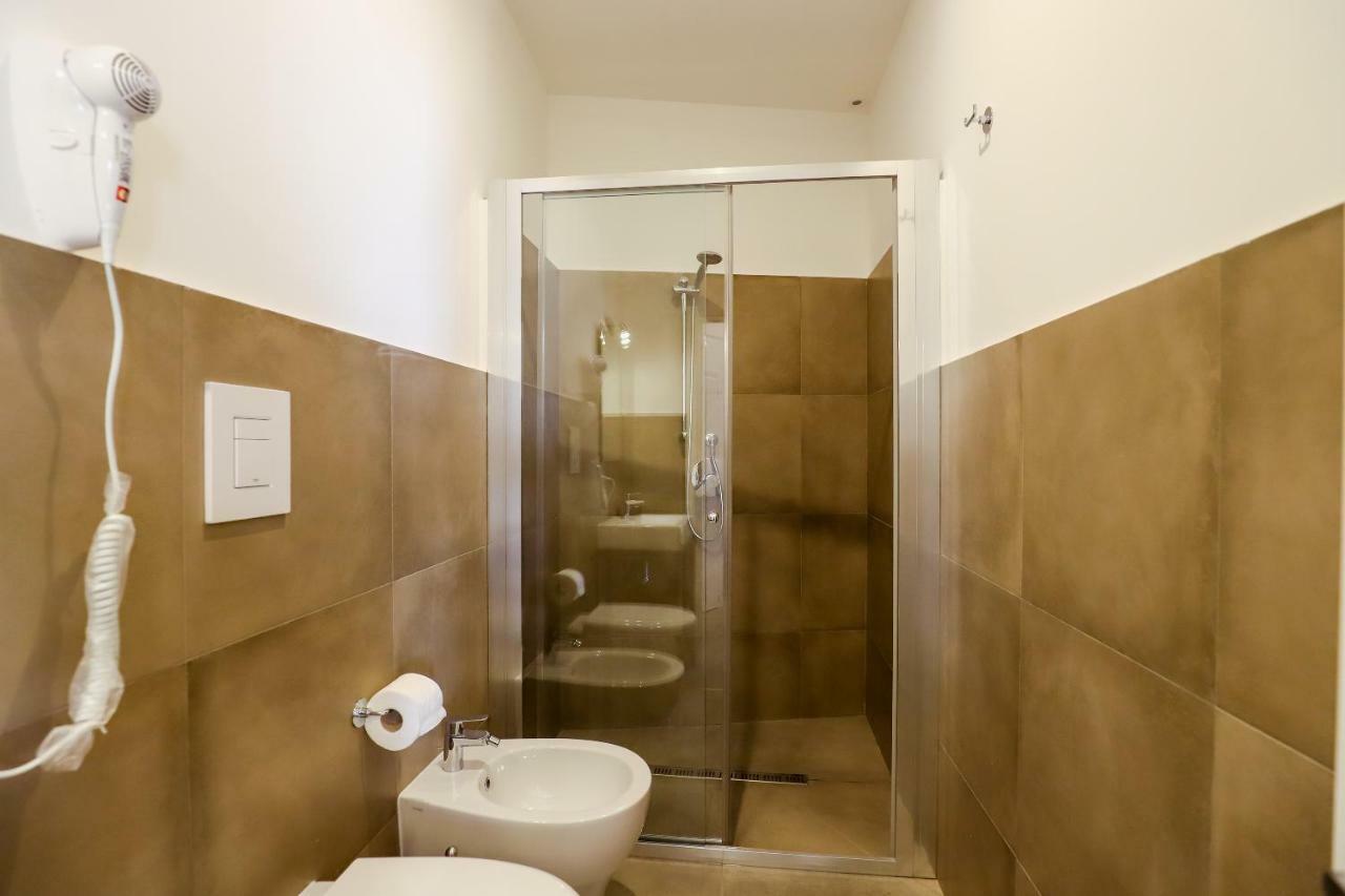 A I R Sant'Anna Bed & Breakfast Наполи Екстериор снимка