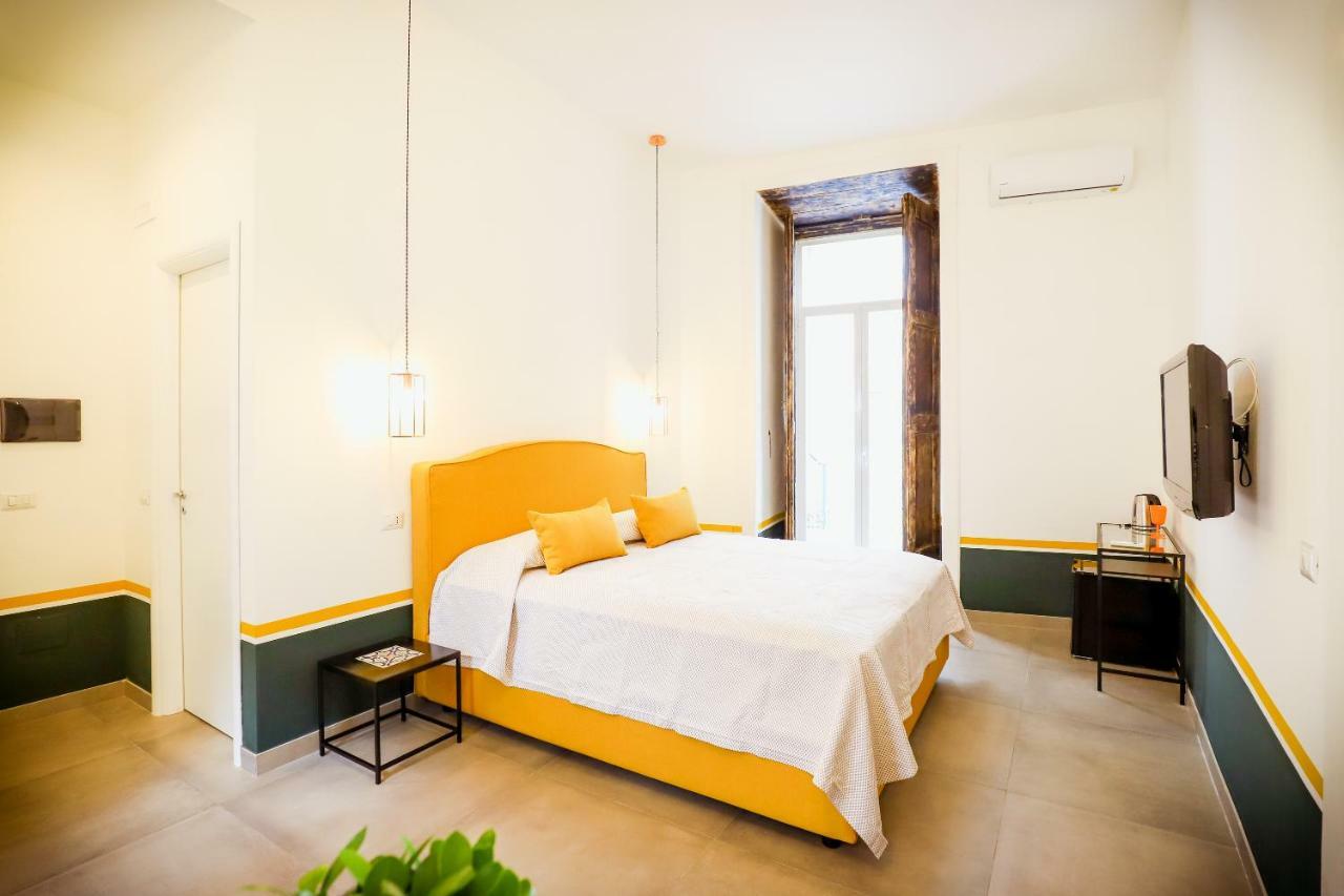 A I R Sant'Anna Bed & Breakfast Наполи Екстериор снимка