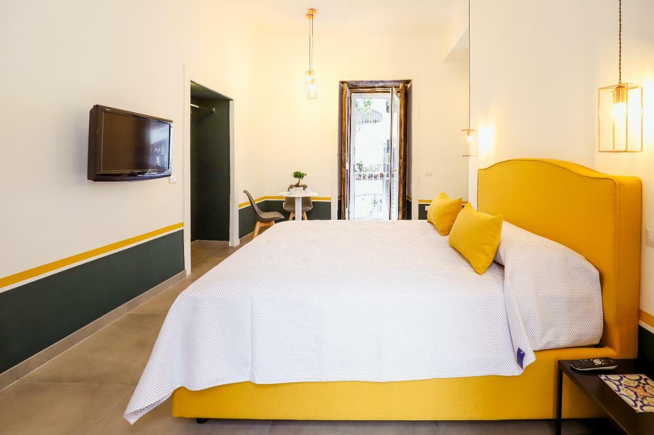 A I R Sant'Anna Bed & Breakfast Наполи Екстериор снимка